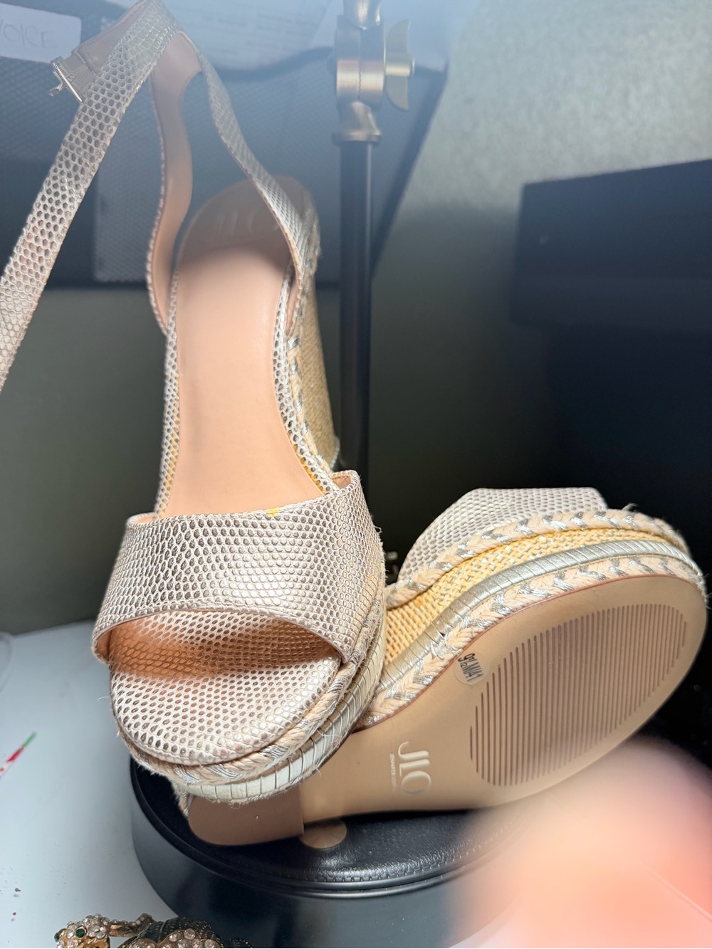 Jennifer Lopez Nude Metallic Snake-Texture Wedge Sandals - Picture 2 of 8